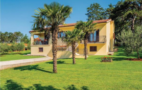 3 Bedroom Cozy Apartment In Nedescina